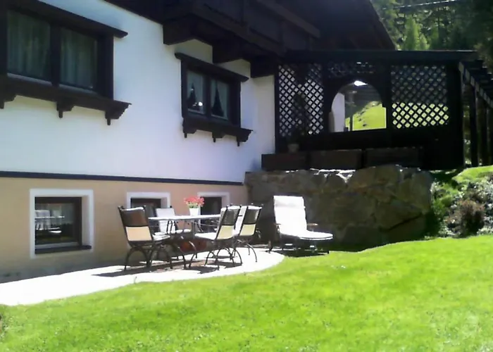 Апартаменти Haus Benjamin *